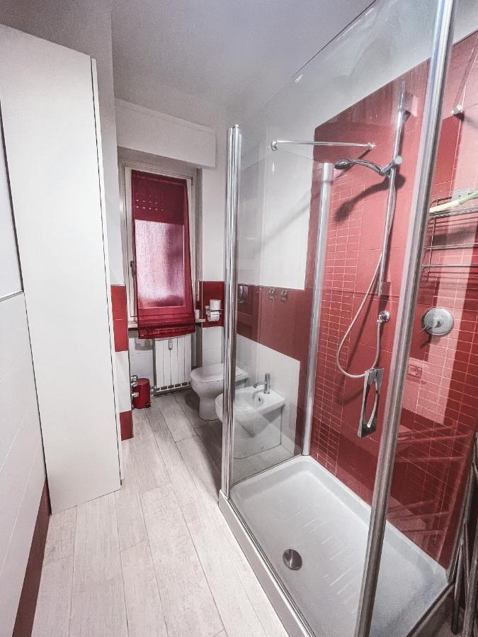 Myhouse Inn Suite Paradiso - Affitti Brevi Italia Колленьо Екстер'єр фото